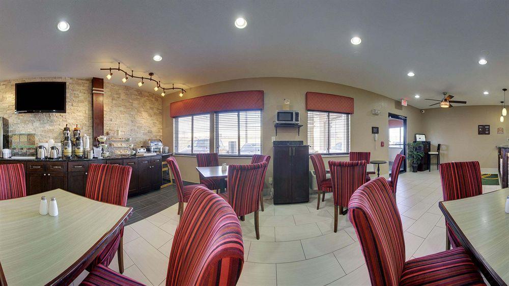 Quality Inn & Suites Des Moines Airport Ngoại thất bức ảnh