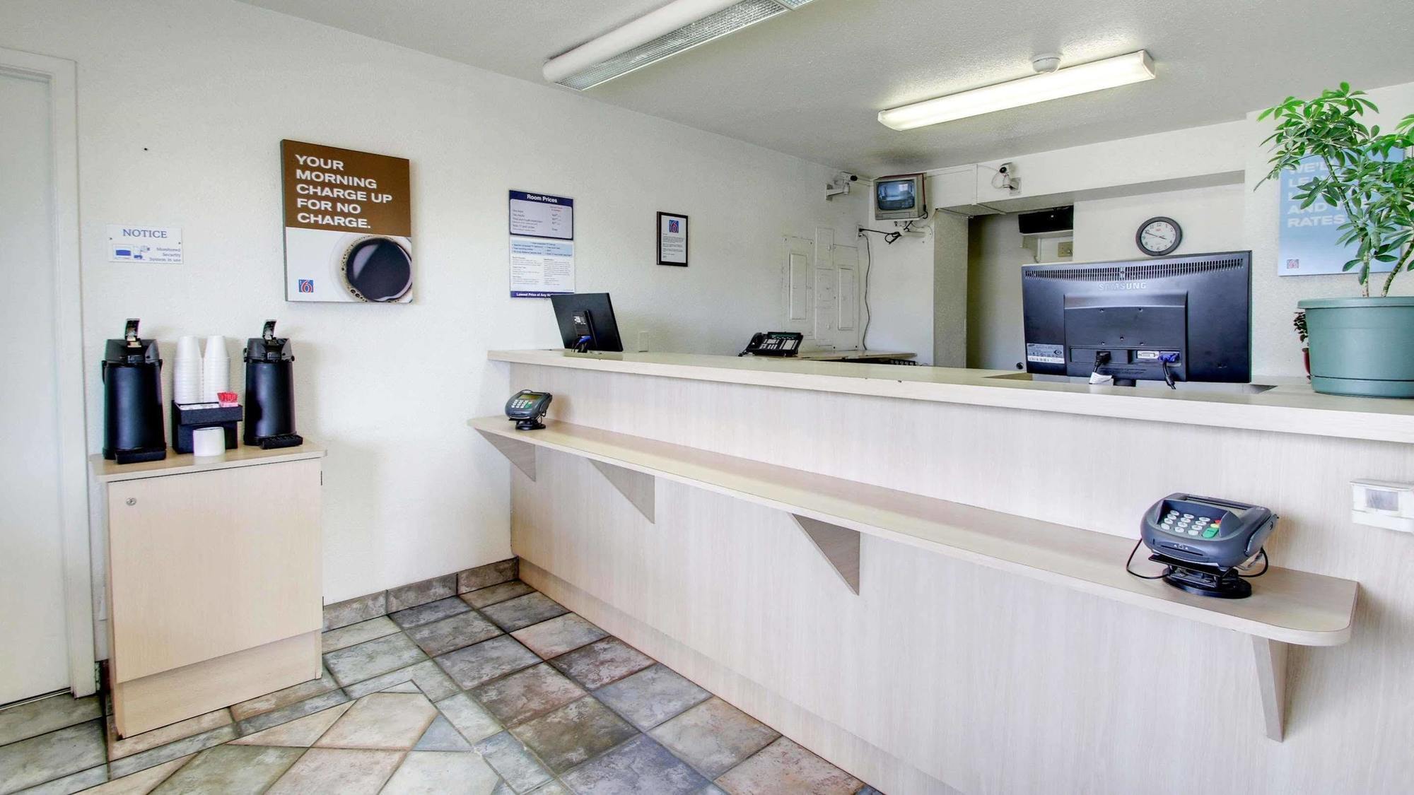 Quality Inn & Suites Des Moines Airport Ngoại thất bức ảnh