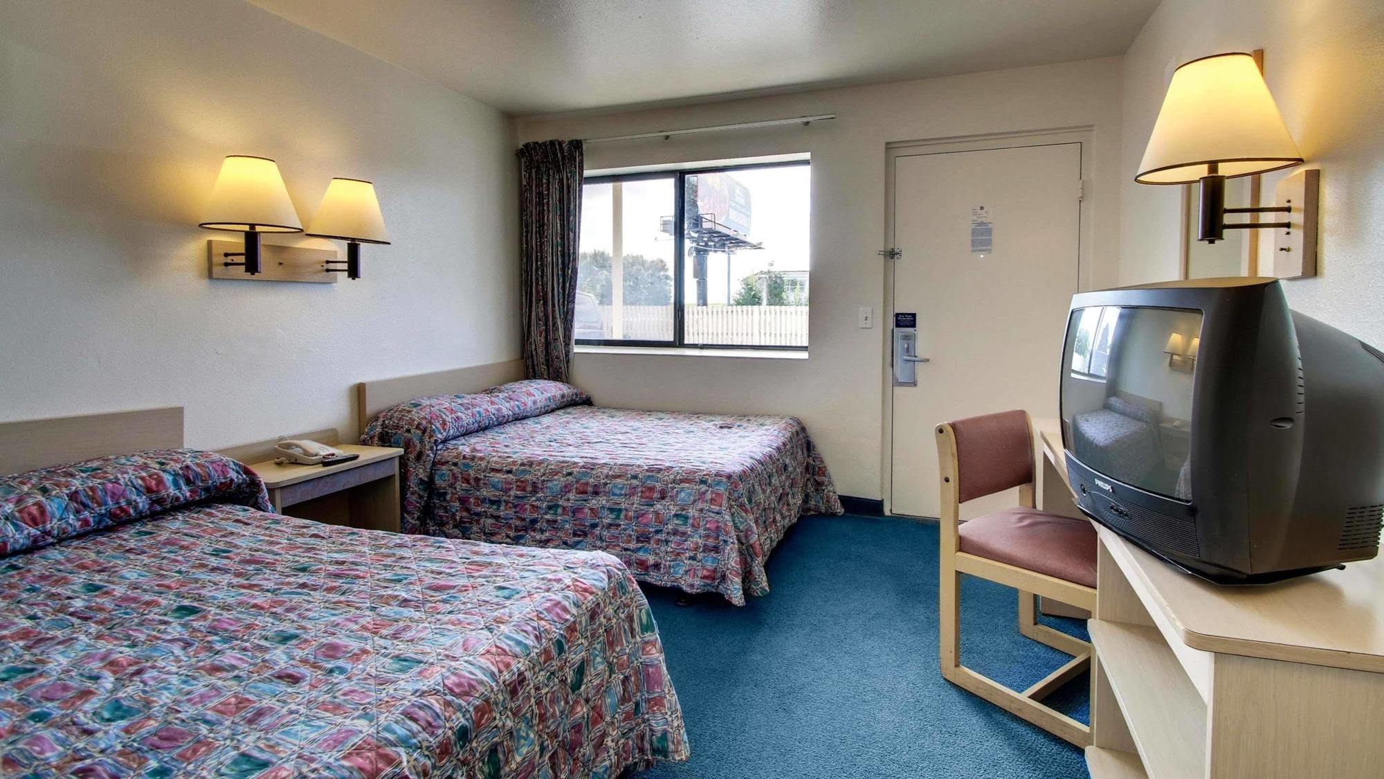 Quality Inn & Suites Des Moines Airport Ngoại thất bức ảnh